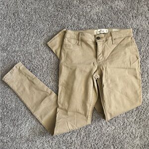 Hollister Women's Khaki Low Rise Super Skinny Pants Size 3R W26 L30